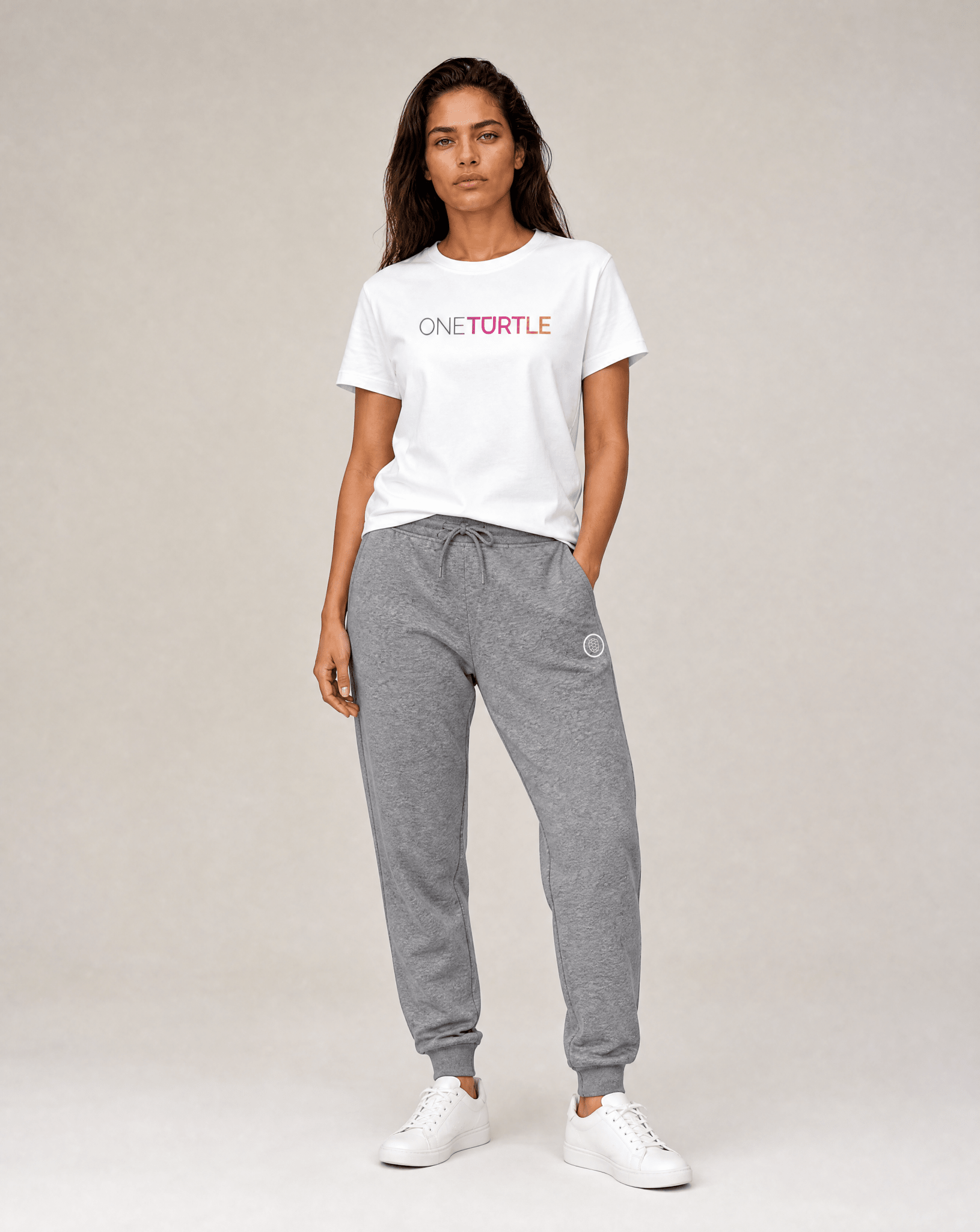 Street Art Paint T-shirt Women in White - ONETURTLE
