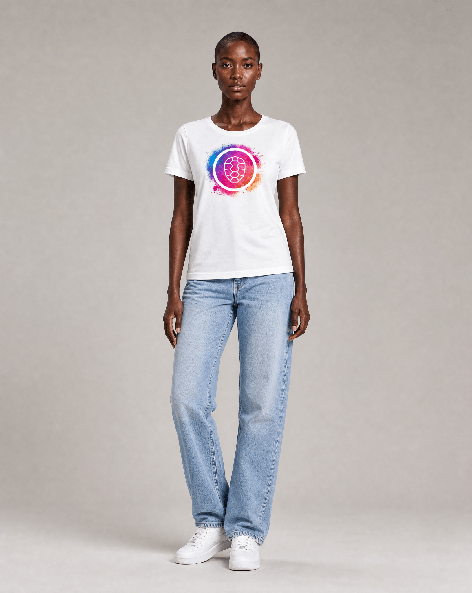 Street Art T-shirt Women in White - ONETURTLE